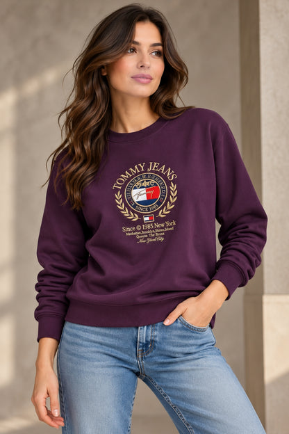Tommy Women's Embroidered Crewneck Sweatshirt
