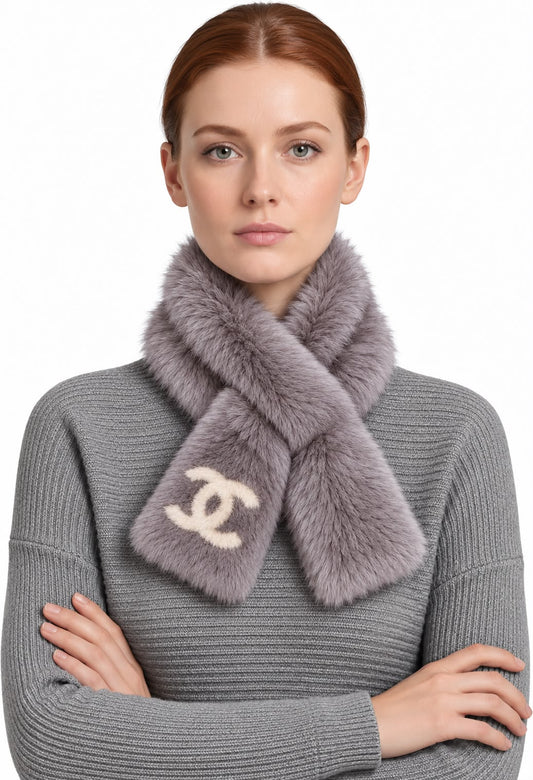 Women's Faux Fur Scarf