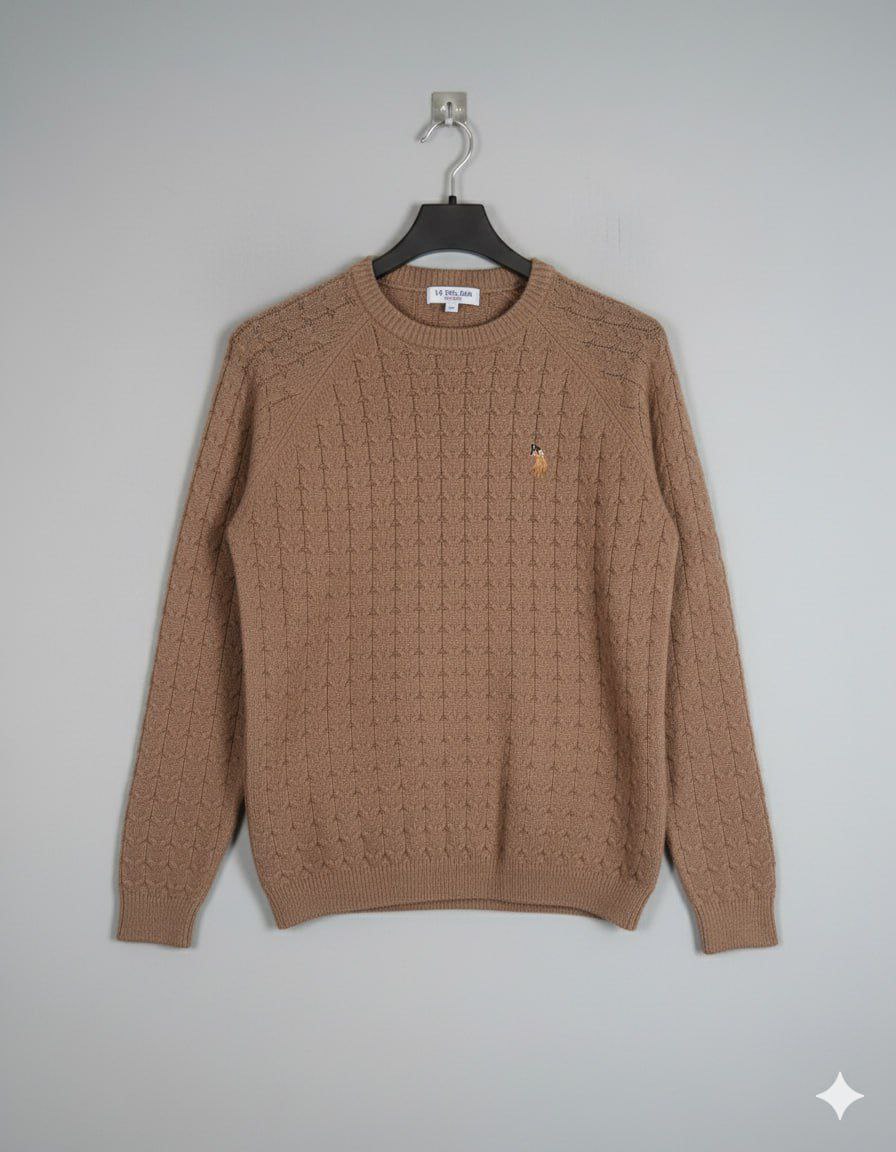 Gold women's cable knit crewneck sweater – front view